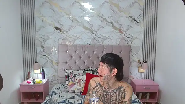AshlieeGreenn online show from April 2026 08:57:02 PM