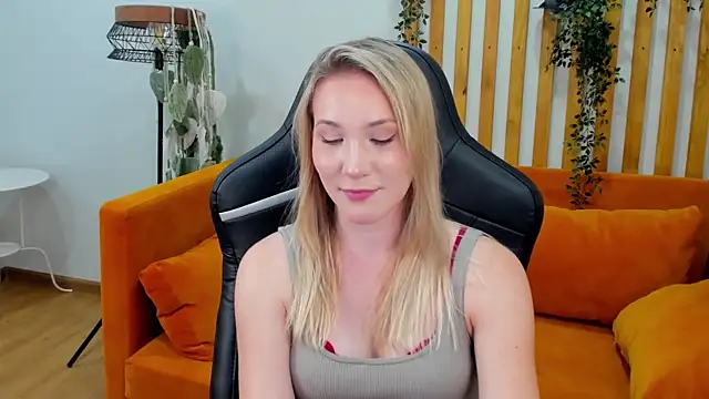 ElaraVoltage online show from July 2026 05:04:02 PM