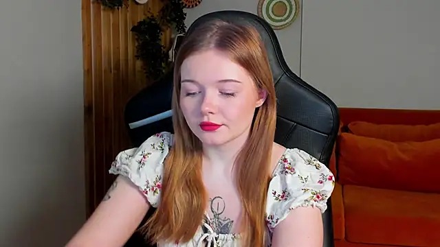 ElinaVale online show from April 2026 05:10:02 PM