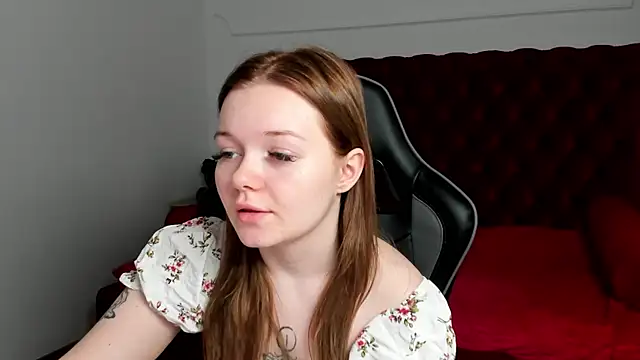 ElinaVale online show from June 2026 05:13:02 PM