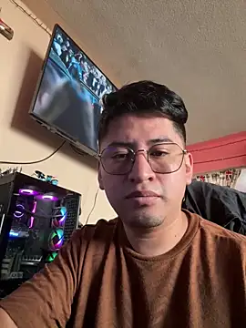 GoldenM95 online show from April 2026 08:36:02 PM