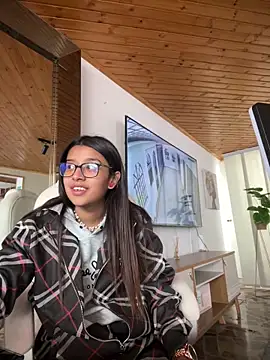 chanell pinkk online show from March 2026 02:06:01 PM