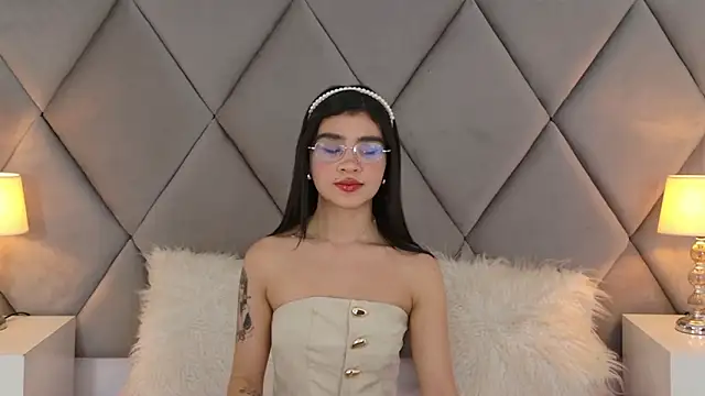 OliviaDiaz online show from May 2026 08:05:02 PM