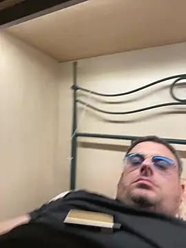 Snapshot of tonyboys19418 chatting on April 2026 09:59:02 PM tonyboys19418 online show from April 2026 09:59:02 PM