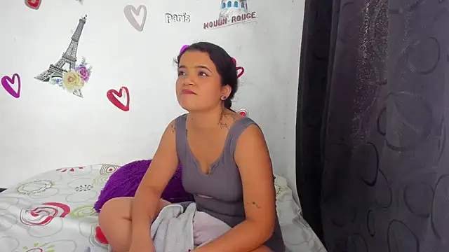Katty-Rouse online show from April 2026 09:41:02 PM