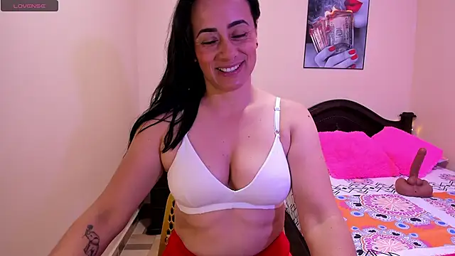 sara florez12 online show from April 2026 11:12:01 AM