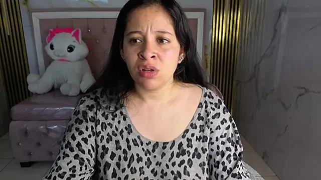 sara tellez s online show from May 2026 03:15:02 AM