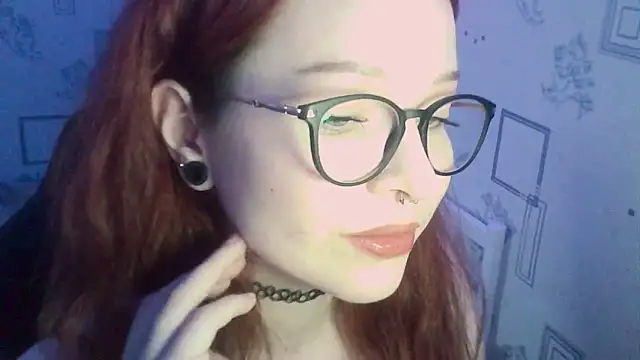 Snapshot of Buffy_Wow chatting on March 2026 01:49:02 PM Buffy Wow online show from March 2026 01:49:02 PM