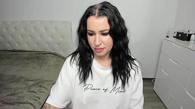 sexymorena23 online show from November 2025 04:51:01 PM