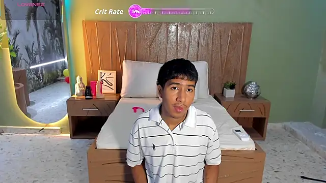 Snapshot of Ender_h0tt chatting on July 2026 08:24:02 PM Ender h0tt online show from July 2026 08:24:02 PM