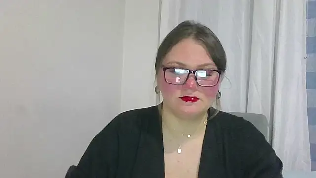 Snapshot of MuseChic_Wild chatting on April 2026 07:53:01 PM MuseChic Wild online show from April 2026 07:53:01 PM