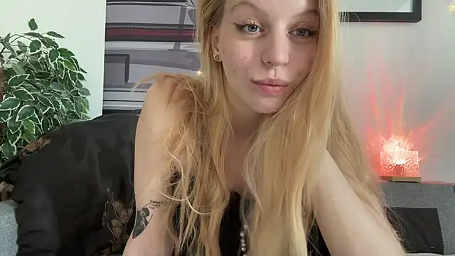 Fanny Fresh online show from July 2026 08:09:02 AM