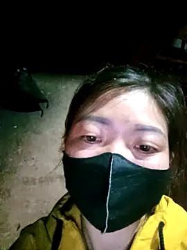 Snapshot of Bling-pusy chatting on March 2026 11:30:02 PM Bling-pusy online show from March 2026 11:30:02 PM