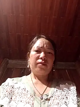 Yellow-pink online show from April 2026 10:43:02 PM