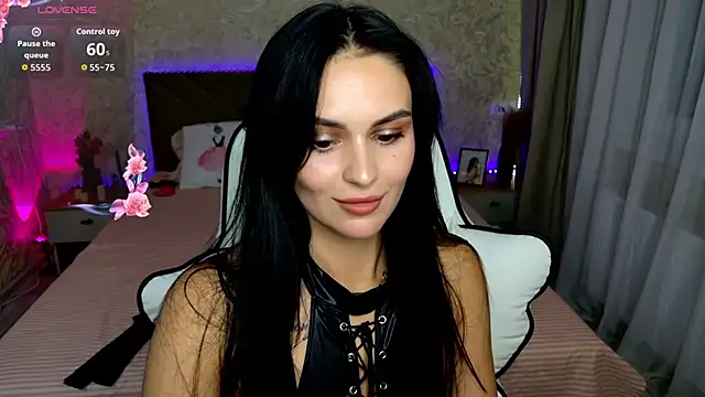 MilaaSweety online show from June 2026 08:02:01 PM
