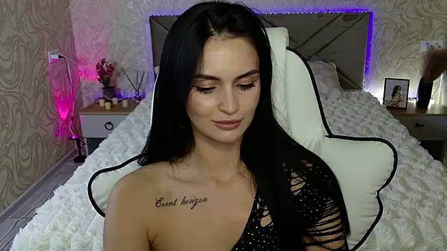 MilaaSweety online show from July 2026 07:49:02 PM