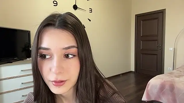 AdeleVelvet online show from April 2026 09:17:01 AM