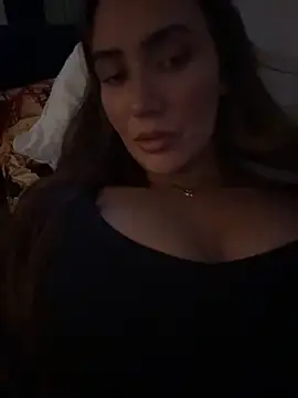 Snapshot of Annielovie chatting on April 2026 06:50:01 PM Annielovie online show from April 2026 06:50:01 PM