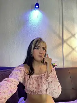 melodygirl2   online show from April 2026 07:28:01 PM