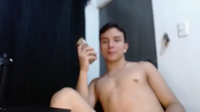 Snapshot of Brian_XXX chatting on April 2026 11:43:02 PM Brian XXX online show from April 2026 11:43:02 PM