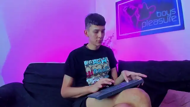 Desire Boys1 online show from March 2026 07:03:01 PM