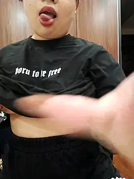 Lylyoh online show from April 2026 02:29:02 AM