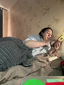 Snapshot of Besthot_2026 chatting on March 2026 01:17:01 PM Besthot 2026 online show from March 2026 01:17:01 PM