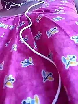 Snapshot of Mishti_Rai chatting on April 2026 08:23:01 AM Mishti Rai online show from April 2026 08:23:01 AM