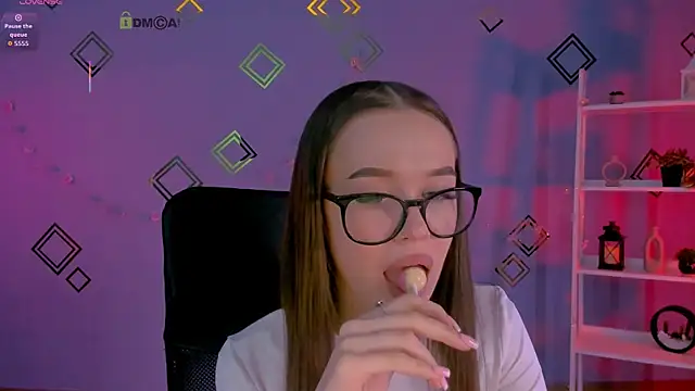 Snapshot of nila_eclipse chatting on April 2026 01:52:02 PM nila eclipse online show from April 2026 01:52:02 PM