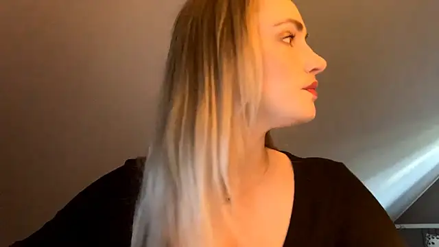 ScarlettSensitive online show from May 2026 06:21:02 AM