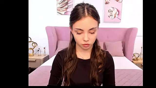 MyEvelin online show from March 2026 09:10:02 AM