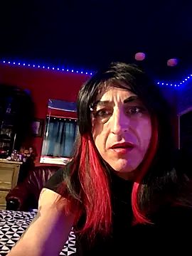 Snapshot of ChrisTina1581 chatting on March 2026 03:38:01 PM ChrisTina1581 online show from March 2026 03:38:01 PM