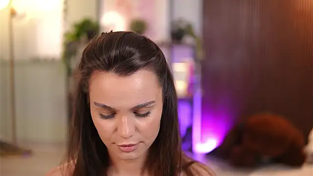 Lena Laurent online show from June 2026 09:22:02 AM