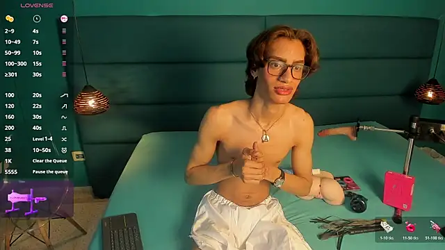 willturneer online show from April 2026 04:30:02 AM