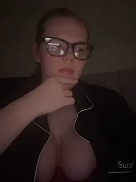 MissMilly050 online show from April 2026 07:01:02 PM