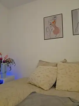 Victoria Evanss online show from July 2026 09:35:02 PM