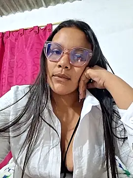 Snapshot of monicarokaforte chatting on March 2026 04:40:01 AM monicarokaforte online show from March 2026 04:40:01 AM