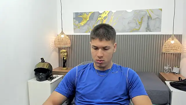 Snapshot of AlessandroFranco chatting on April 2026 01:20:01 PM AlessandroFranco online show from April 2026 01:20:01 PM