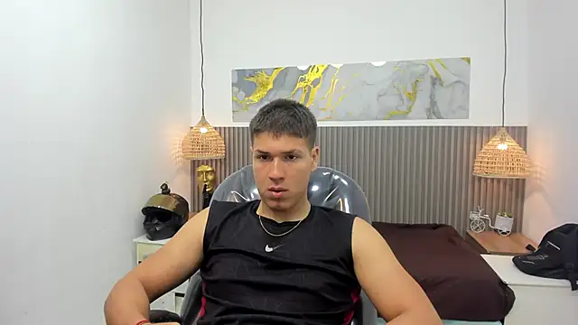 Snapshot of AlessandroFranco chatting on May 2026 01:30:02 PM AlessandroFranco online show from May 2026 01:30:02 PM
