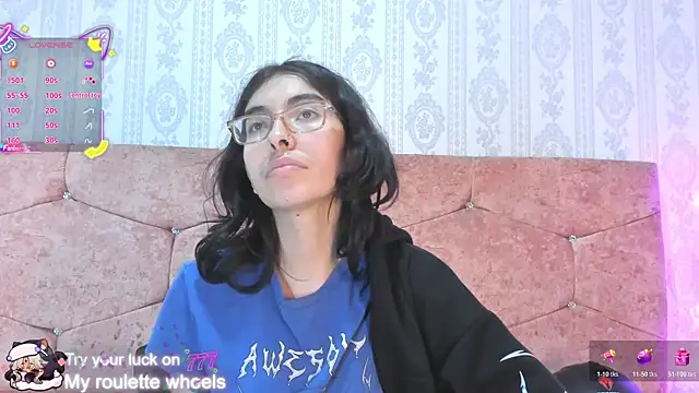 Snapshot of Molly_A chatting on March 2026 04:02:01 PM Molly A online show from March 2026 04:02:01 PM