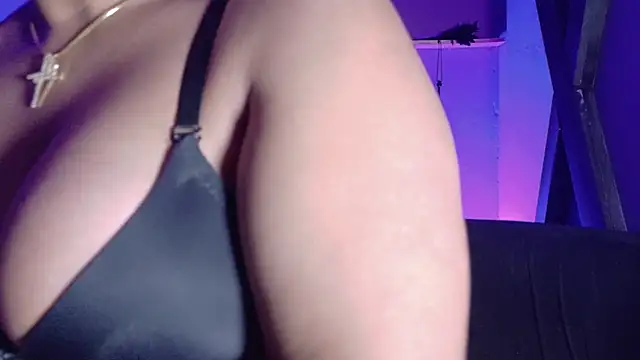 Snapshot of ZoeyMonroe_ chatting on July 2026 03:11:02 AM ZoeyMonroe online show from July 2026 03:11:02 AM