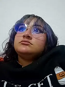 Liily Foxxy online show from August 2026 10:40:02 AM