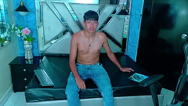 Tigger Collins online show from March 2026 07:41:01 PM