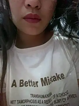 Snapshot of Tran_hong chatting on March 2026 11:00:02 PM Tran hong online show from March 2026 11:00:02 PM