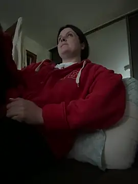 Snapshot of HubbaBaby chatting on May 2026 02:44:01 PM HubbaBaby online show from May 2026 02:44:01 PM
