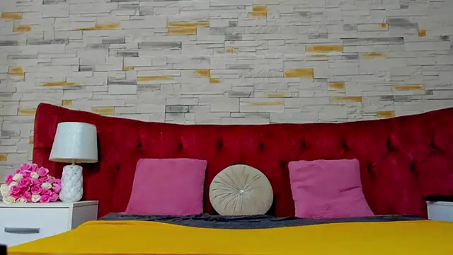 MiaaAngell online show from May 2026 02:50:01 AM