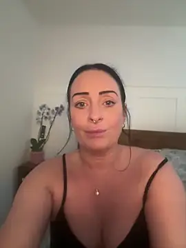 Freya-lane online show from March 2026 12:20:01 PM