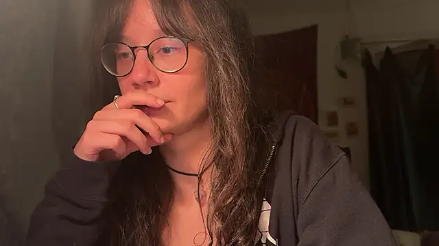 nyxo  online show from March 2026 10:16:01 PM