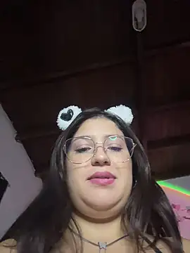 AitanaRosee online show from July 2026 09:28:02 PM