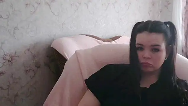 ElizaMoon01   online show from March 2026 11:03:01 AM